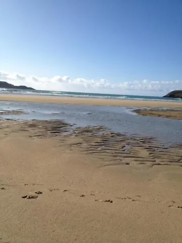 Leaba 4*